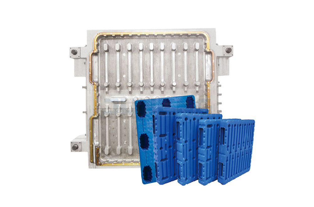 Extrusion Blow Molds 001