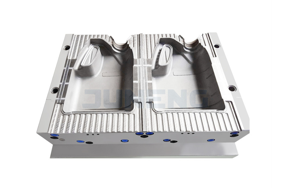 Extrusion Blow Molds 003