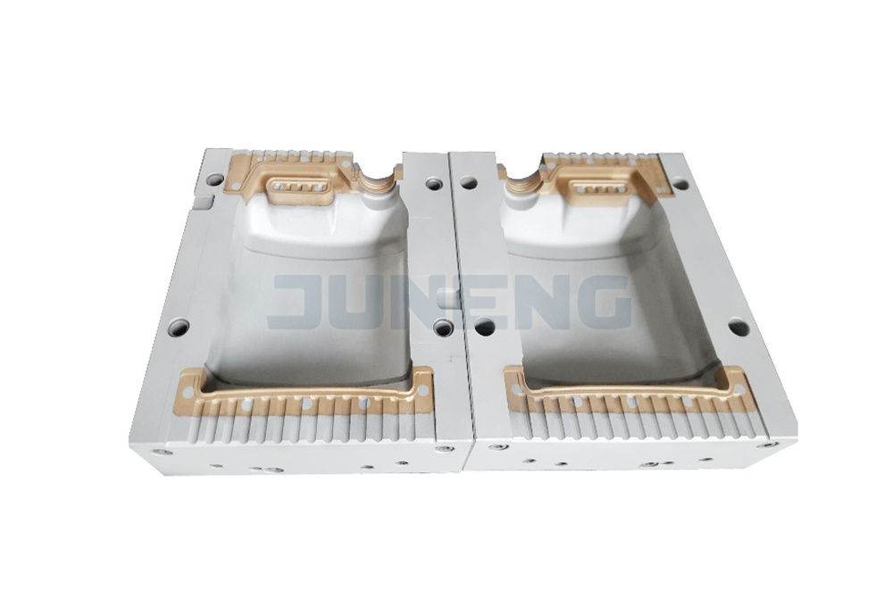 Extrusion Blow Molds 006