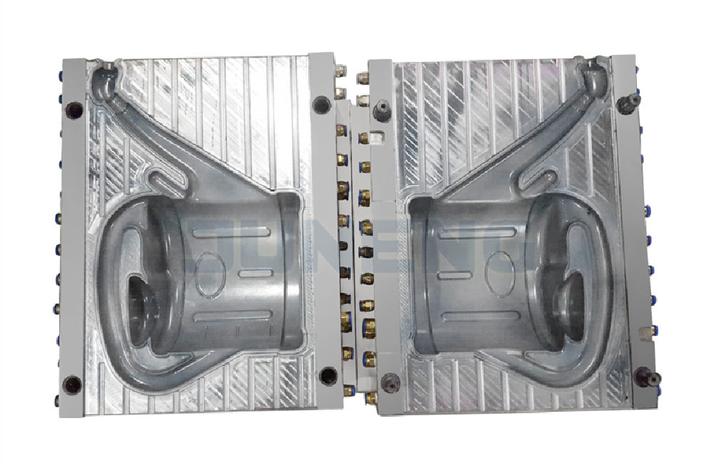 Extrusion Blow Molds 3