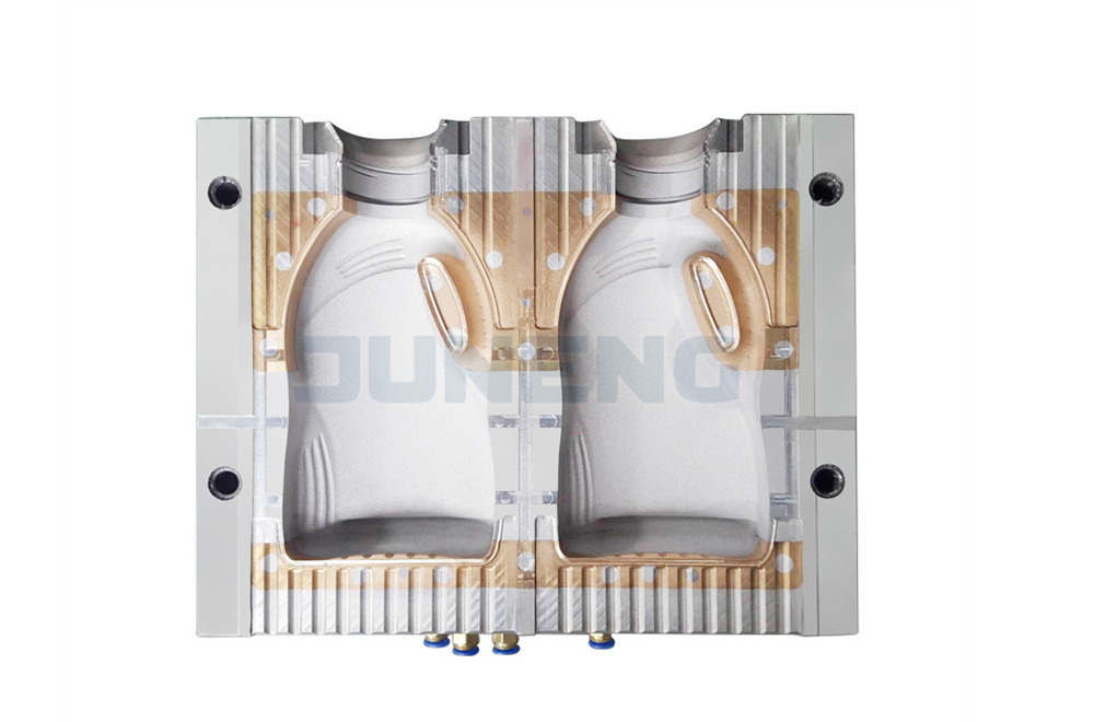 Extrusion Blow Molds 9